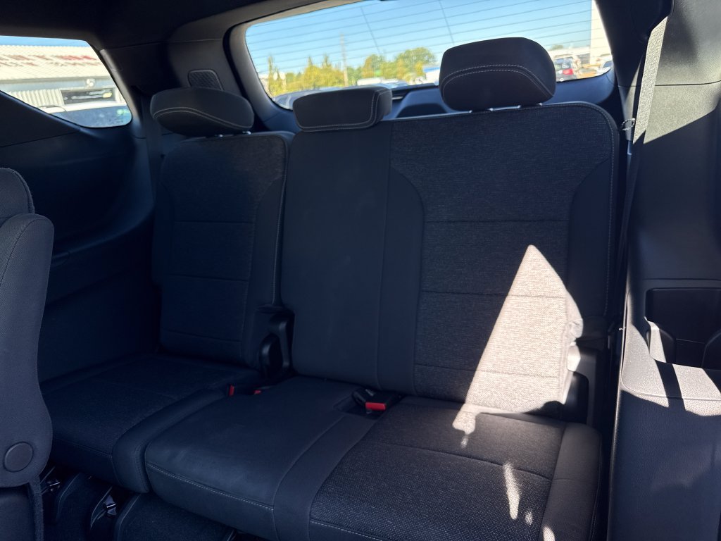 Used 2026 Chevrolet Traverse LT w/ Driver Confidence Package FWD image 15