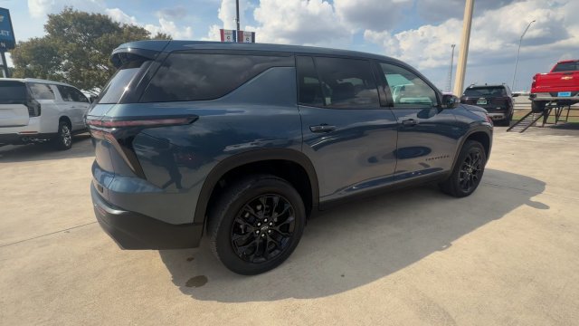 Certified 2024 Chevrolet Traverse LS w/ Midnight/Sport Edition FWD image 8