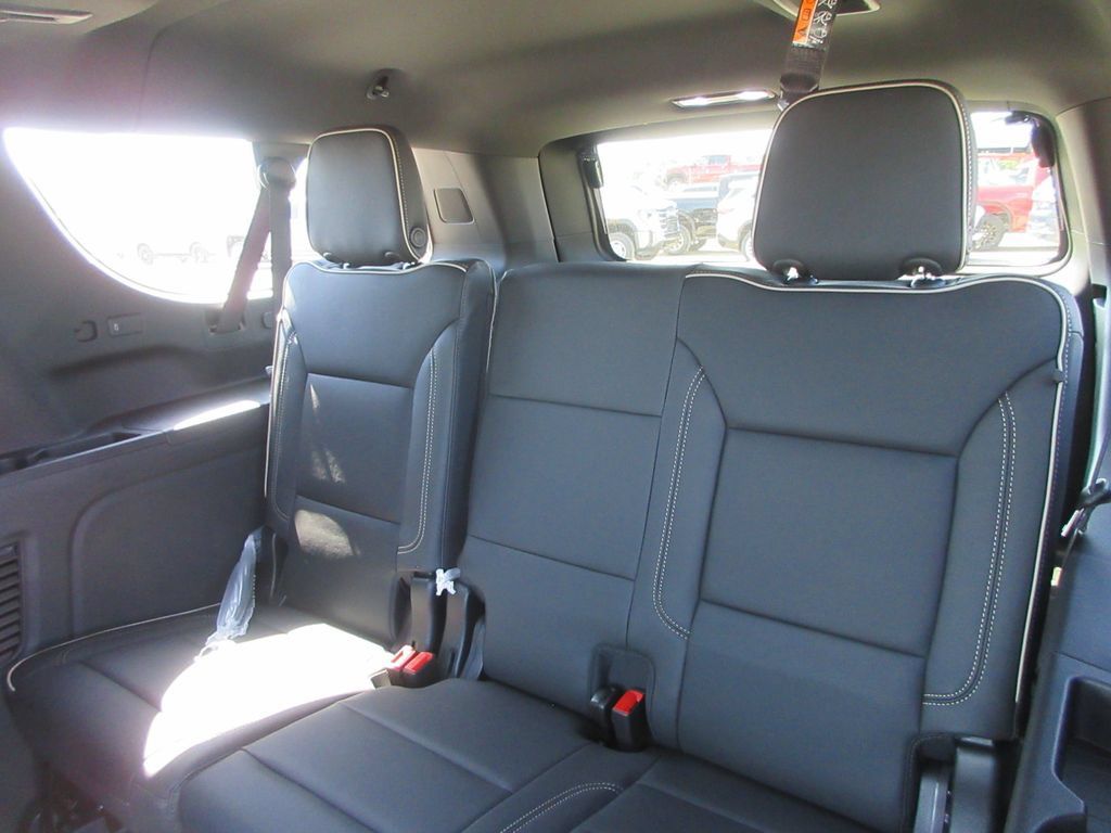 New 2026 GMC Yukon XL Elevation w/ Elevation Premium Package AWD/4WD image 14