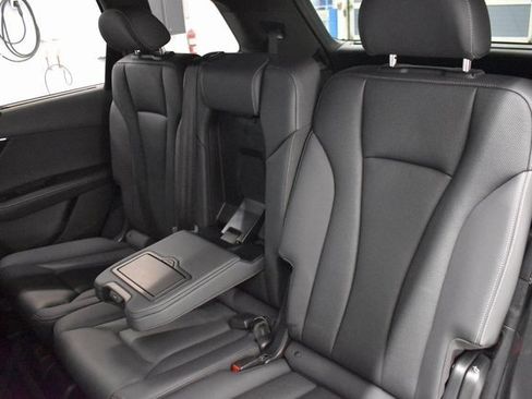Used 2025 Audi Q7 3.0T Premium Plus image 7