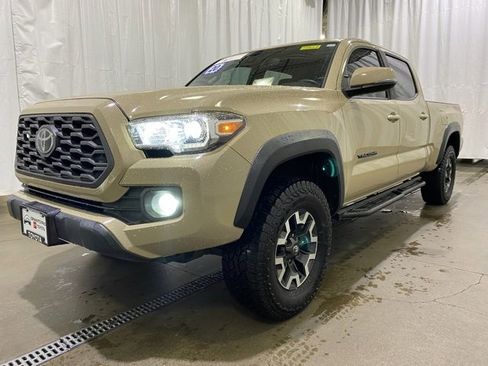 Certified 2020 Toyota Tacoma TRD Off-Road image 25