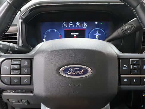 Used 2024 Ford F250 Lariat w/ Lariat Ultimate Package AWD/4WD image 12
