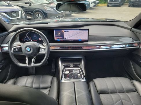 Used 2025 BMW 740i RWD image 13