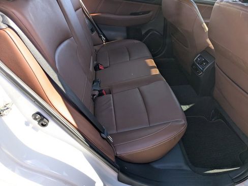 Used 2017 Subaru Outback 2.5i Touring w/ Popular Package #5A image 14