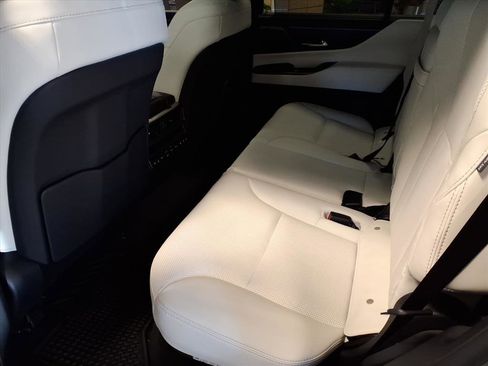 New 2026 Lexus LX 600 4WD w/ Luxury Package image 9