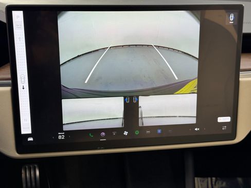 Used 2022 Tesla Model S image 34