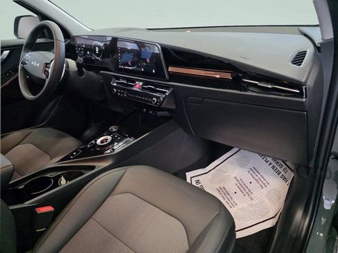 New 2025 Kia Niro Wind w/ Wind Preserve Package FWD image 21