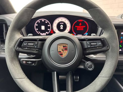 Certified 2025 Porsche Cayenne GTS image 25
