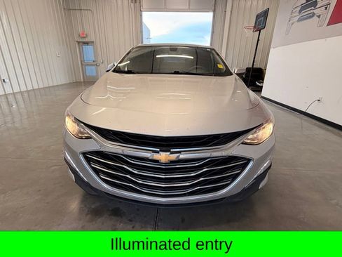Used 2020 Chevrolet Malibu LT FWD image 9