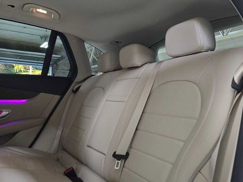 Certified 2022 Mercedes-Benz GLC 300 4MATIC image 17