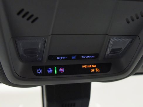 Used 2022 Chevrolet Equinox LT FWD image 26