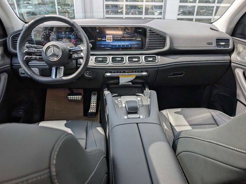 New 2026 Mercedes-Benz GLS 450 4MATIC image 12