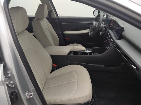 Used 2025 Hyundai Sonata SEL FWD image 21