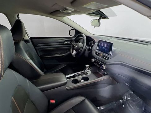 Used 2021 Nissan Altima 2.5 SR image 9