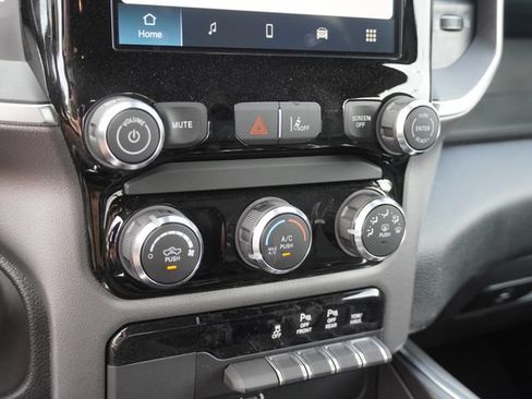 New 2026 RAM 1500 Express AWD/4WD image 21