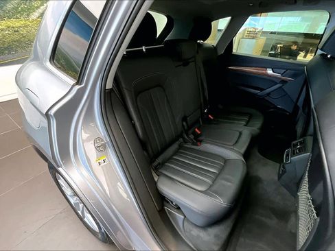 Certified 2023 Audi Q5 2.0T Premium w/ Convenience Package image 19