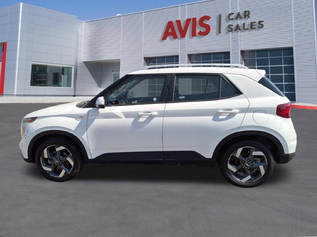 Used 2026 Hyundai Venue SEL FWD image 10