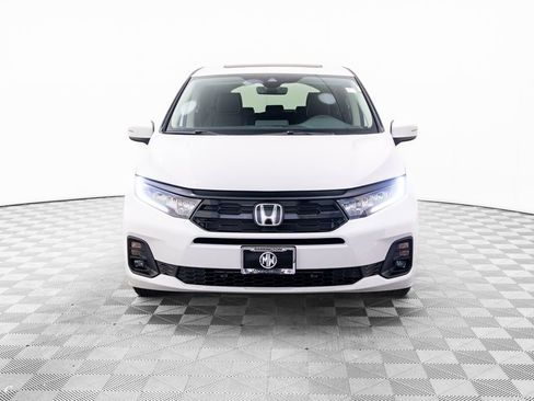 Certified 2026 Honda Odyssey Touring image 9