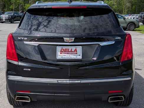 Used 2017 Cadillac XT5 Luxury w/ Driver Awareness Package AWD/4WD image 9