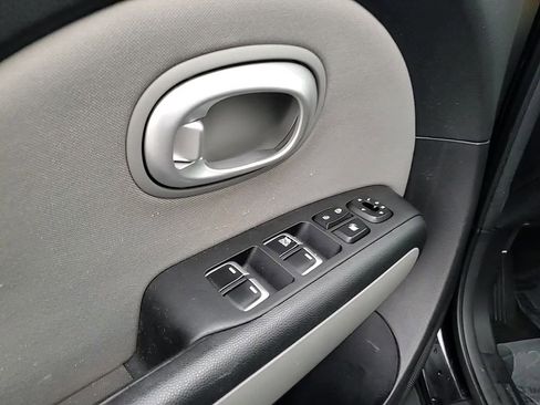 Used 2018 Kia Soul image 12