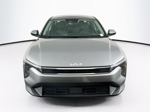 Used 2025 Kia K4 FWD image 2