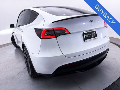 Used 2022 Tesla Model Y Performance AWD/4WD image 8