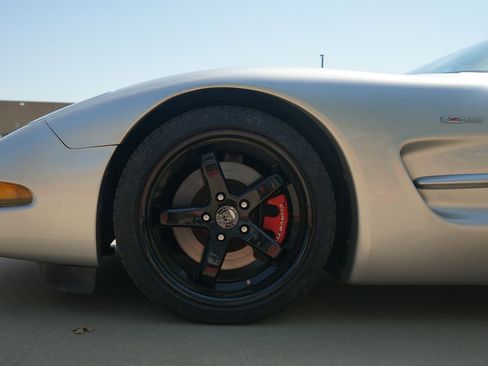 Used 2003 Chevrolet Corvette Z06 w/ Memory Package, 3 Drivers image 34