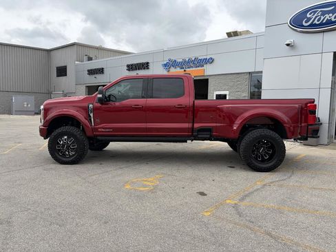New 2026 Ford F350 4x4 Crew Cab DRW Super Duty image 9