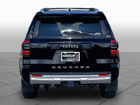 Used 2025 Toyota 4Runner Limited AWD/4WD image 5