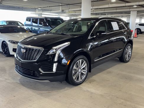 Used 2022 Cadillac XT5 Premium Luxury image 4