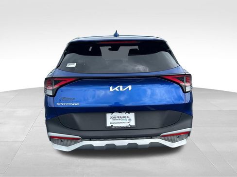 Used 2023 Kia Sportage EX FWD image 4