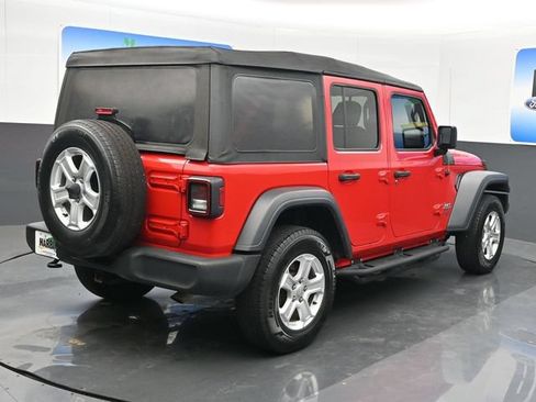 Used 2018 Jeep Wrangler Unlimited Sport S AWD/4WD image 5