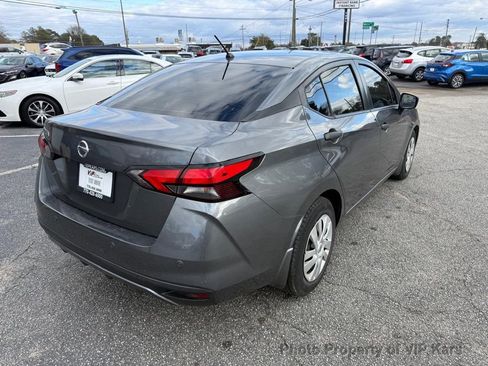Used 2020 Nissan Versa S image 5