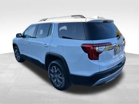 Used 2023 GMC Acadia SLE w/ Driver Convenience Package image 5