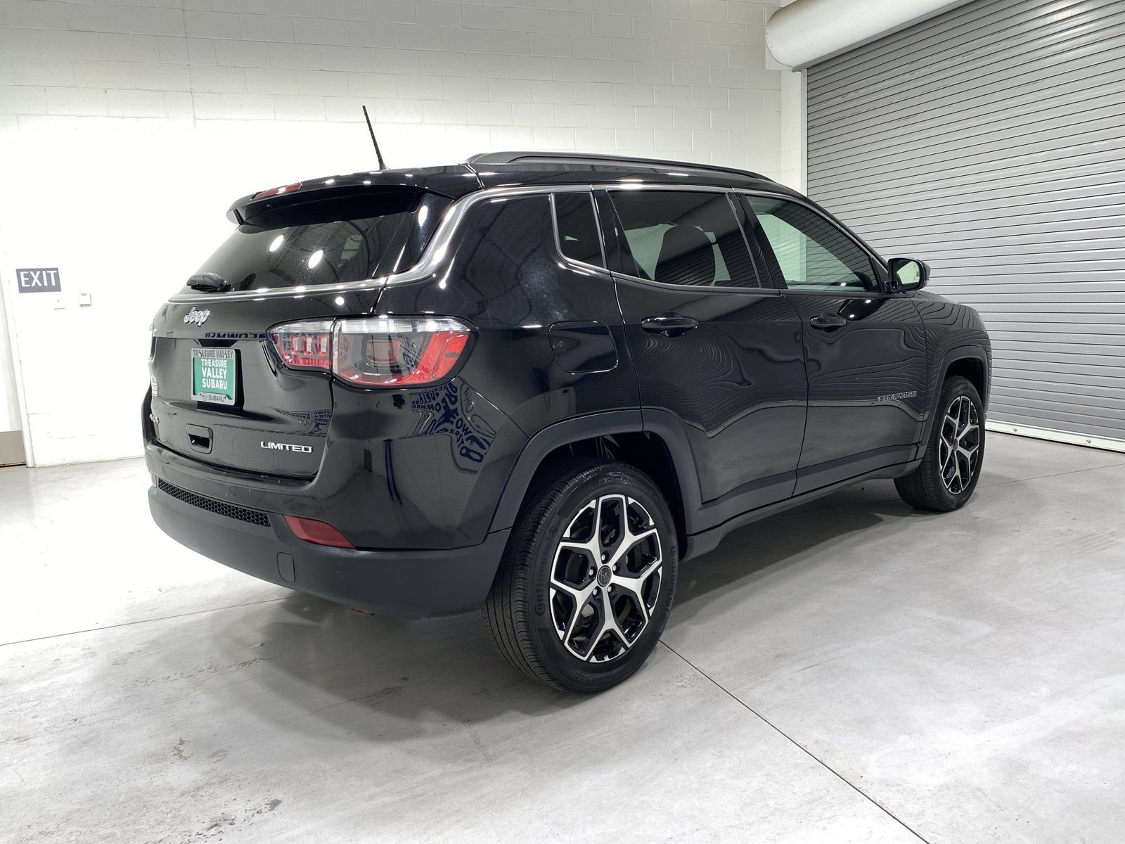 Used 2025 Jeep Compass Limited AWD/4WD image 8