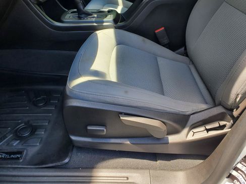 Used 2021 Chevrolet Colorado W/T RWD image 22