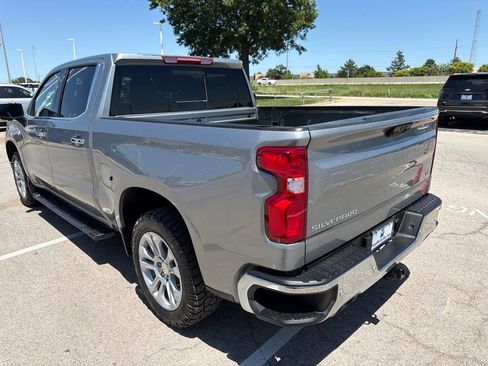 Used 2025 Chevrolet Silverado 1500 LTZ w/ Z71 Off-Road Package AWD/4WD image 5