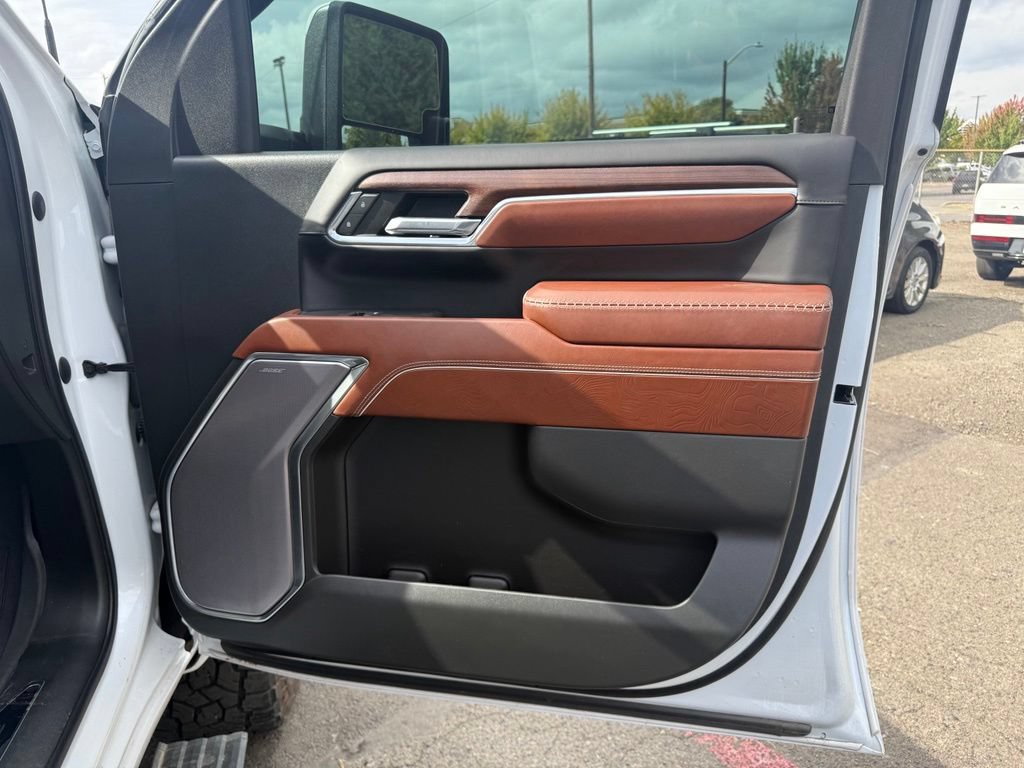 Used 2024 GMC Sierra 3500 Denali Ultimate AWD/4WD image 20