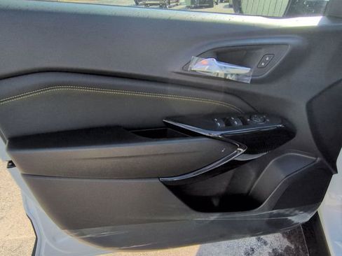 New 2026 Chevrolet Trax ACTIV w/ Sunroof Package image 23