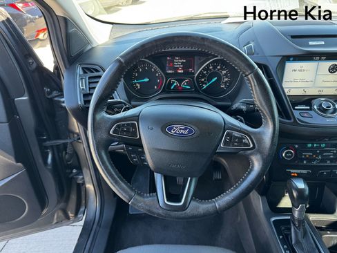 Used 2017 Ford Escape Titanium image 16