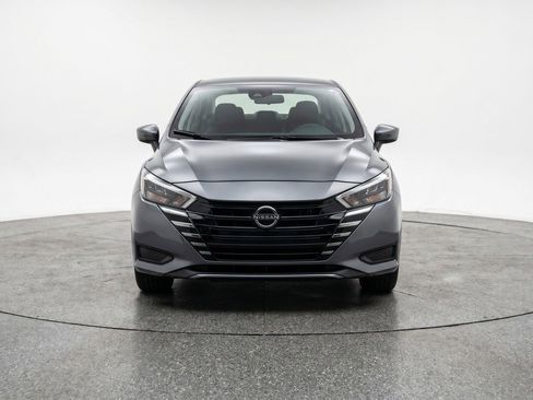 Used 2025 Nissan Versa SV FWD image 2