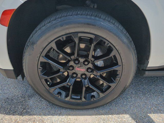 Used 2023 GMC Yukon Denali AWD/4WD image 11