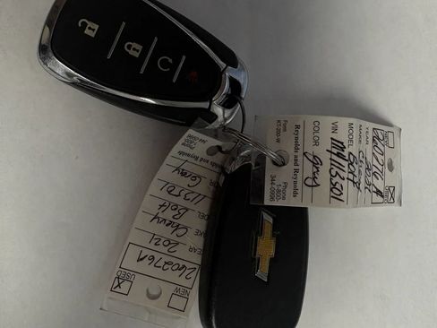 Used 2021 Chevrolet Bolt Premier w/ Infotainment Package FWD image 33