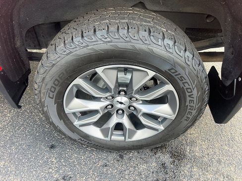 Used 2019 Chevrolet Silverado 1500 RST image 9