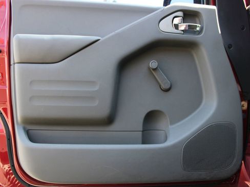 Used 2016 Nissan Frontier S RWD image 7