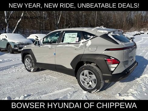 New 2026 Hyundai Kona SE image 3