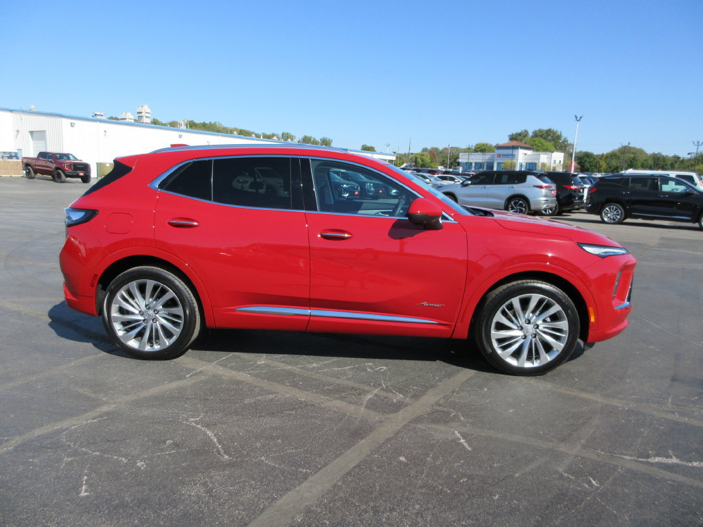 Certified 2025 Buick Envision Avenir AWD/4WD image 5