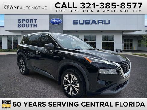 Used 2021 Nissan Rogue SV FWD image 1
