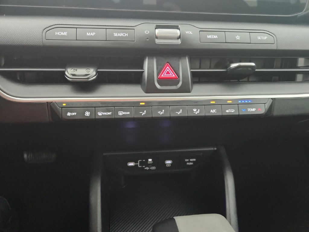 Used 2025 Kia K4 FWD image 28