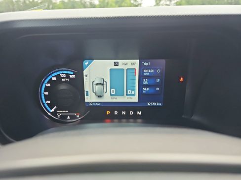 Used 2022 Ford Bronco Outer Banks AWD/4WD image 16